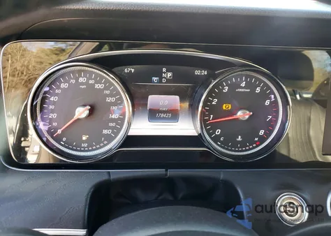 2017 Mercedes-Benz E 300 4Matic z USA, uszkodzony, nr VIN WDDZF4KBXHA026936